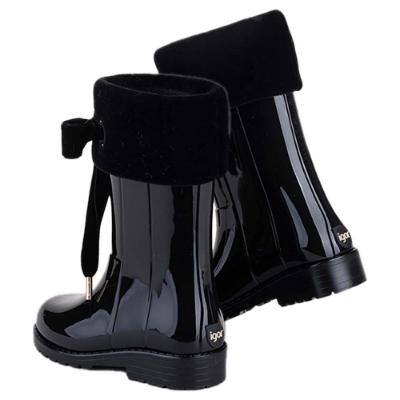 Picture of Igor Campera Velvet Cuff Ribbon Tie Rainboot - Black