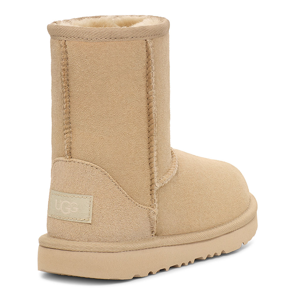 Ugg kids classic ii hotsell