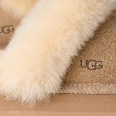 Picture of UGG Kids Disquette Slip On - Sand