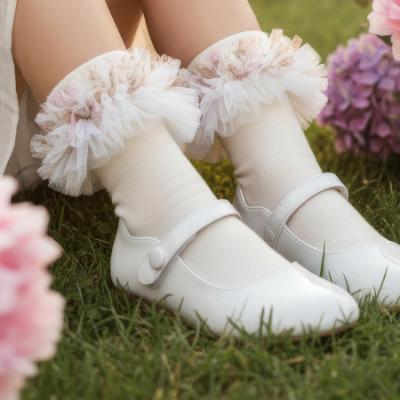 Picture of Daga Girls Twinkle Flight Ankle Socks With Tulle - White Beige